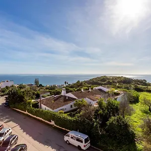  Apartment Lovely 2 Bedroom Including Pool, Stunning Ocean Views & Closeby